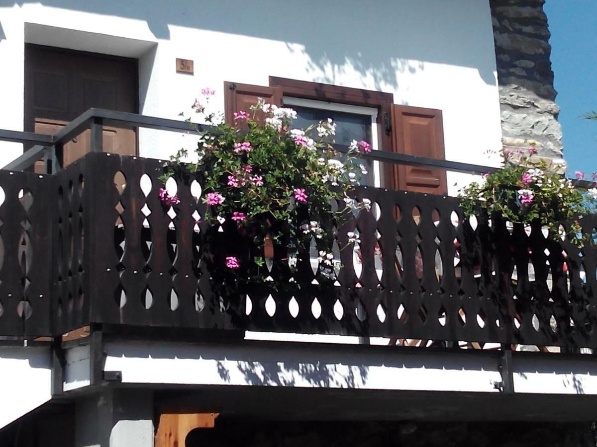 Maison Mey - Cir Vda Gignod 008 Αόστα Εξωτερικό φωτογραφία